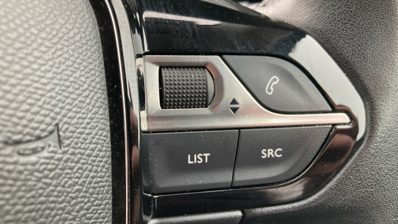 Peugeot 208 1.2 PureTech 100 Allure Premium 5dr Petrol Hatchback